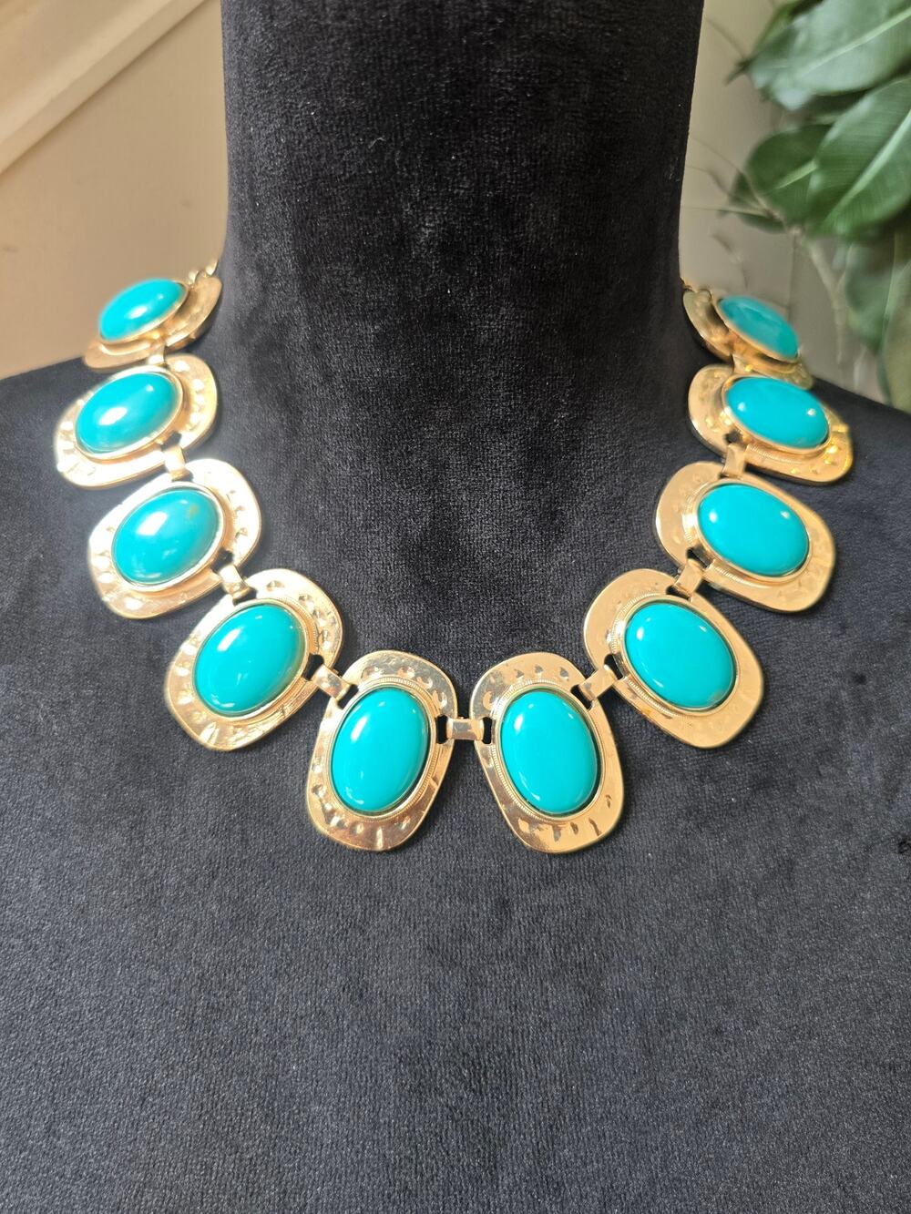 Turquoise Oval Cabochon Gold Statement Necklace
